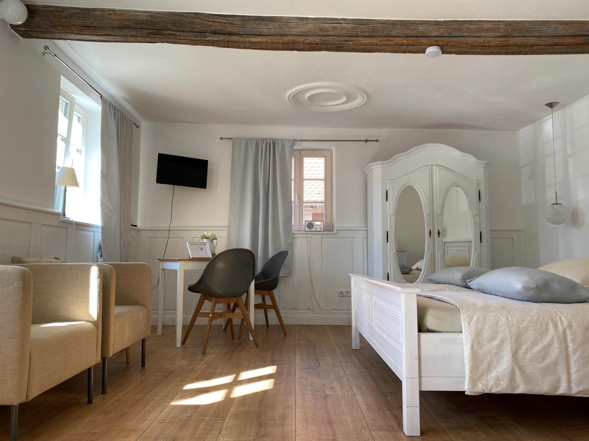 Sonnenhof 1737 - Ferienzimmer & Apartments Barbelroth Exterior photo